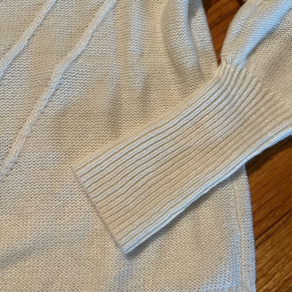 Cream Pom Pom Balloon Sleeve Sweater - Picture 4 of 6